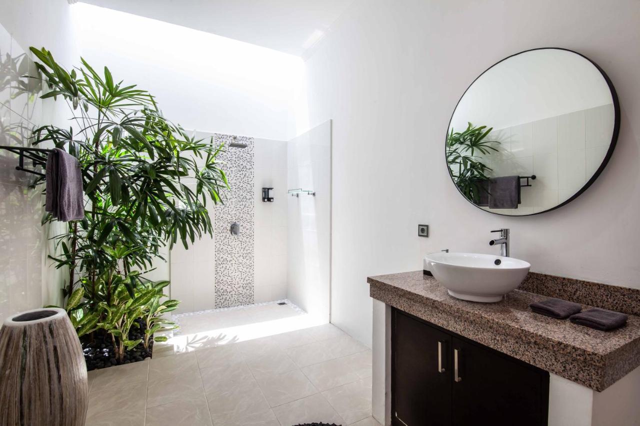 Villa Voyage 5 Seminyak  Ngoại thất bức ảnh